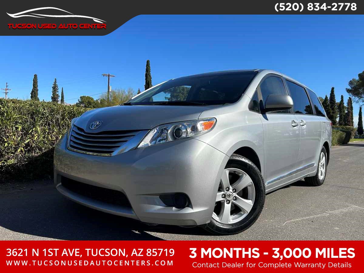Used 2015 Toyota Sienna LE FWD image 1