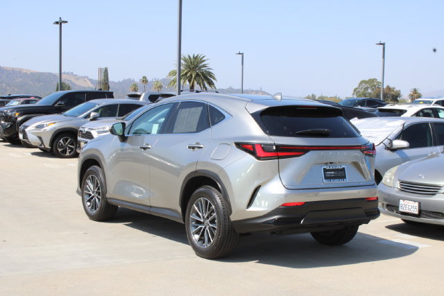 Certified 2026 Lexus NX 350h AWD w/ Cold Area Package image 19