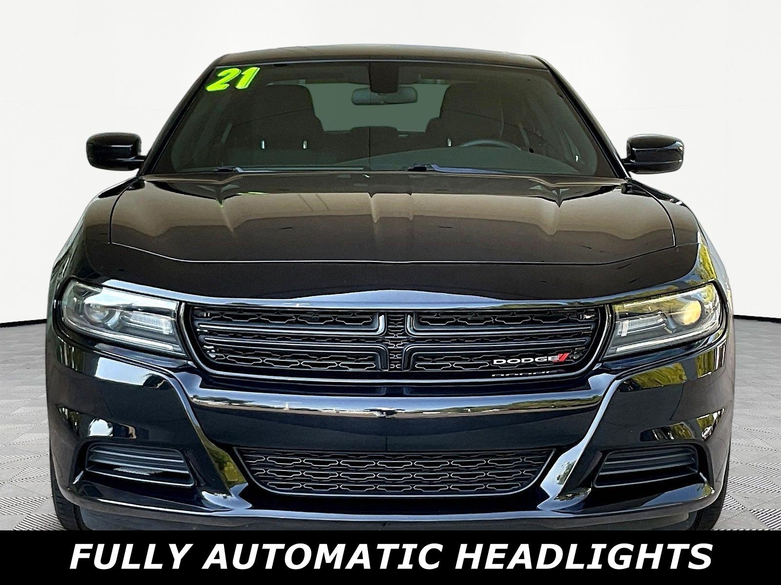 Used 2021 Dodge Charger SXT w/ Blacktop Package RWD image 2