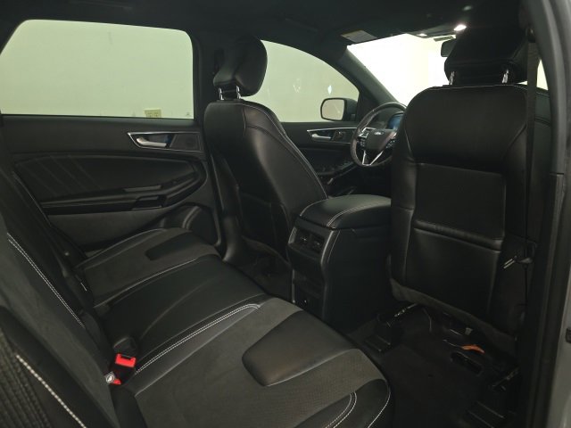 Used 2023 Ford Edge ST image 7