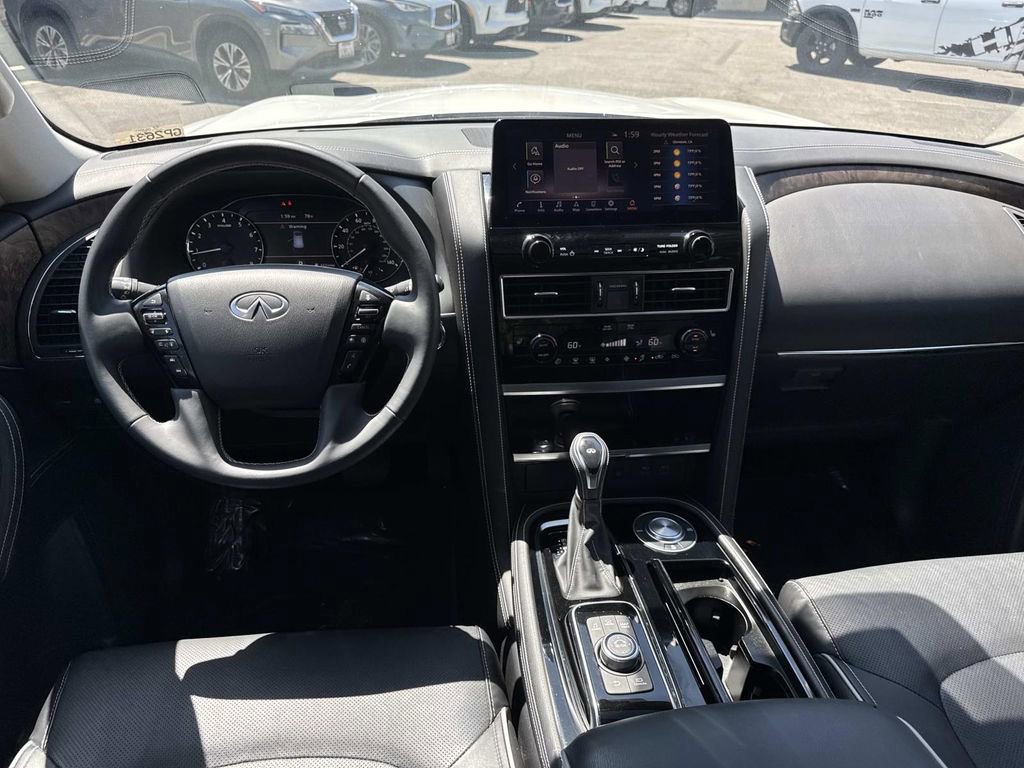 Certified 2024 INFINITI QX80 Premium Select w/ Cargo Package image 8