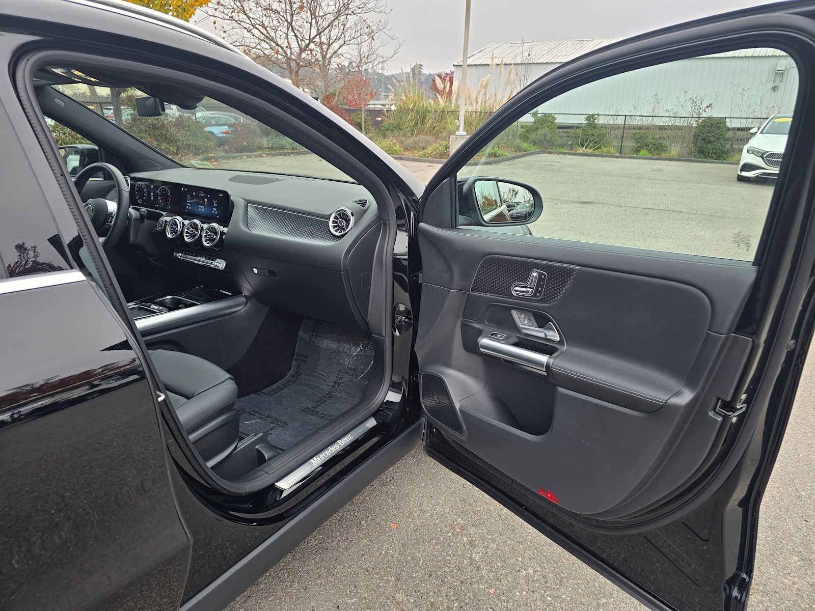 Used 2025 Mercedes-Benz GLA 250 image 13