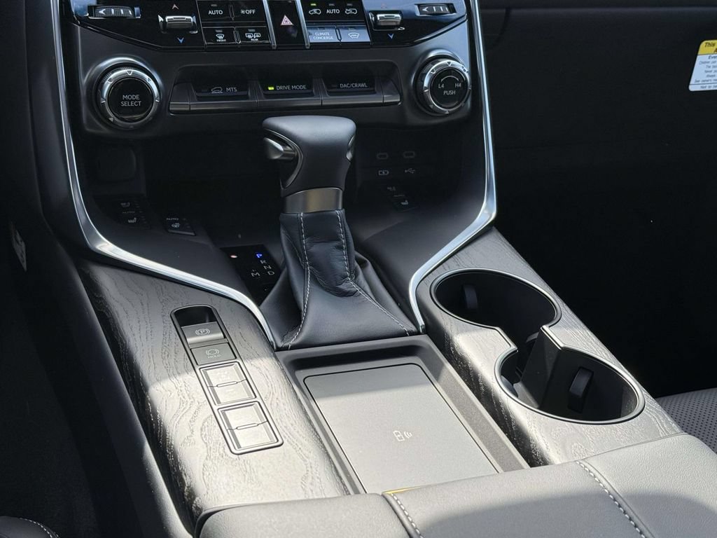 New 2026 Lexus LX 600 4WD w/ Luxury Package image 14
