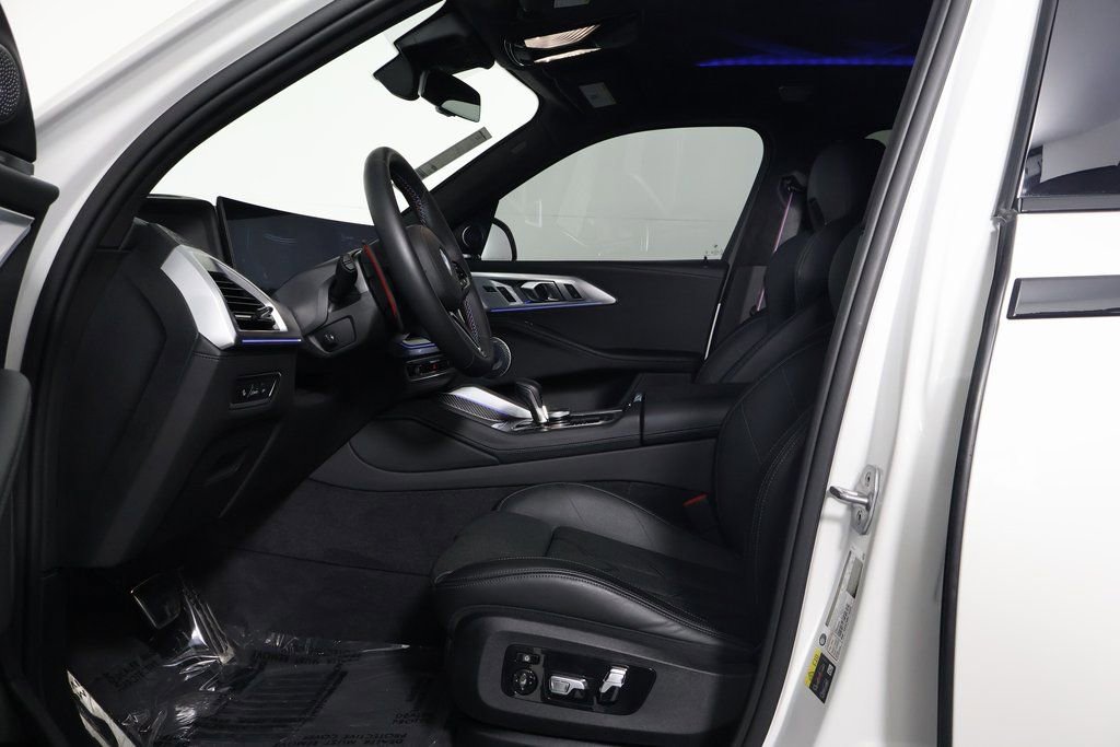 Certified 2025 BMW XM AWD/4WD image 10