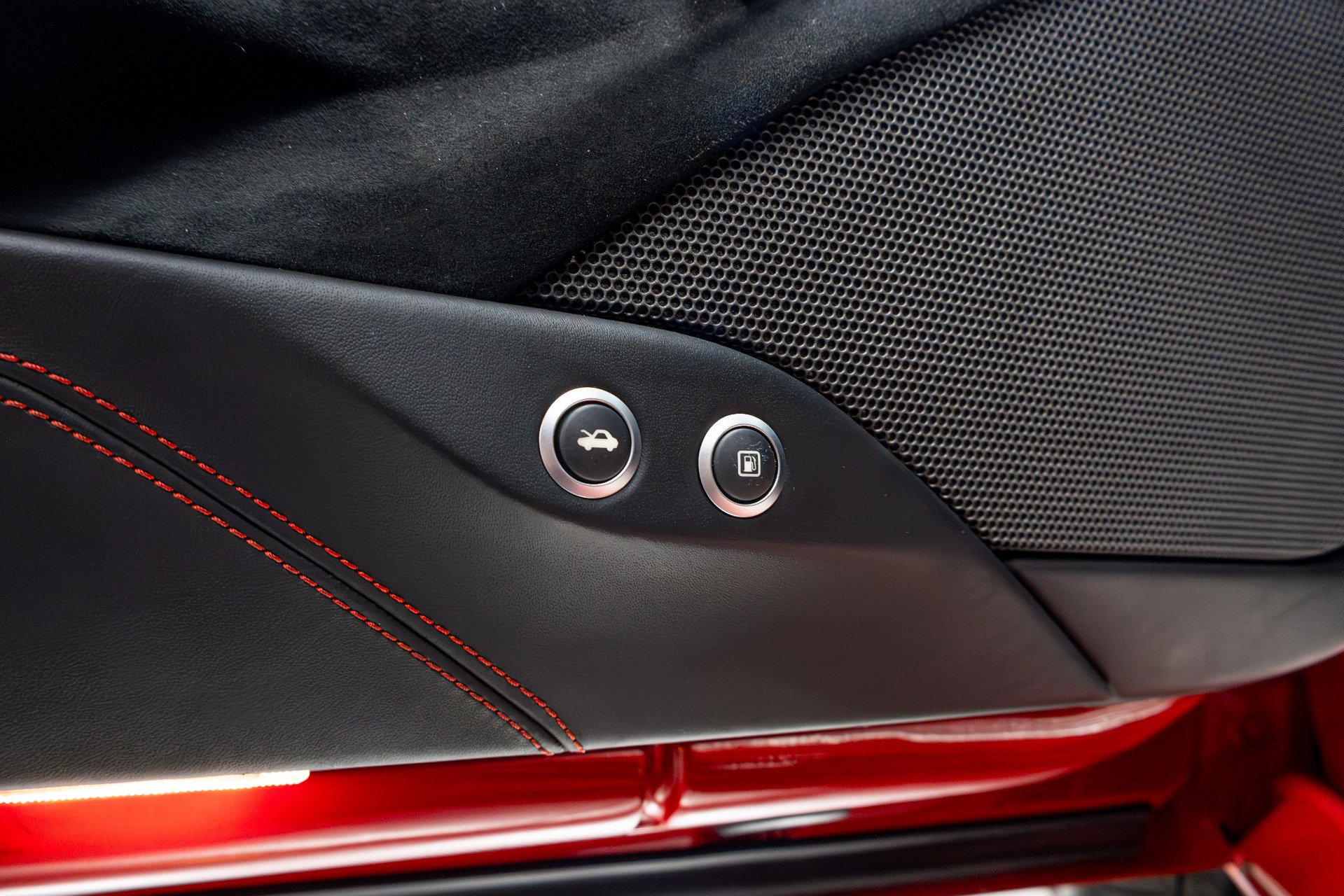 Used 2018 Ferrari 488 GTB image 55