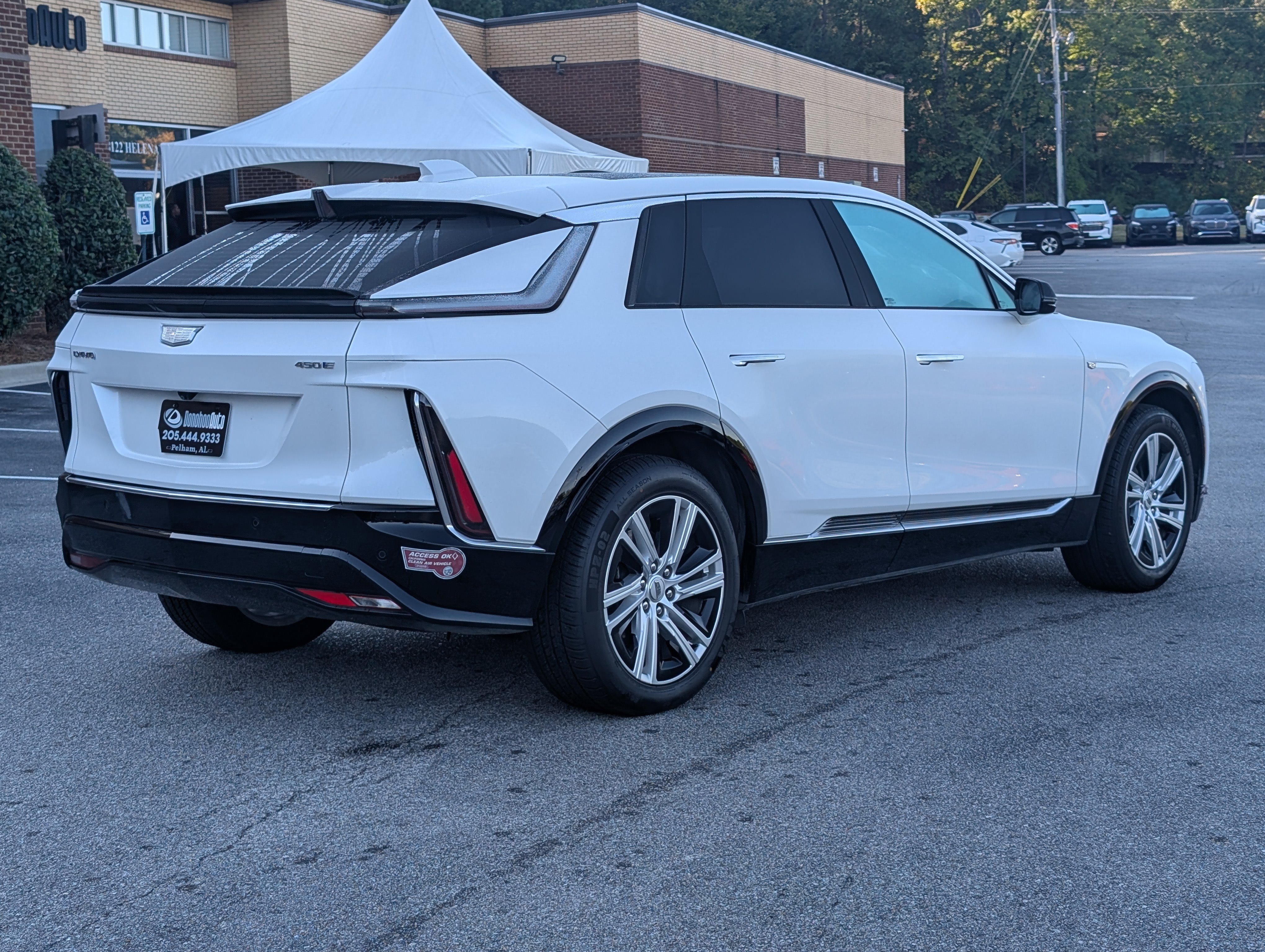 Used 2024 Cadillac Lyriq Tech RWD image 9