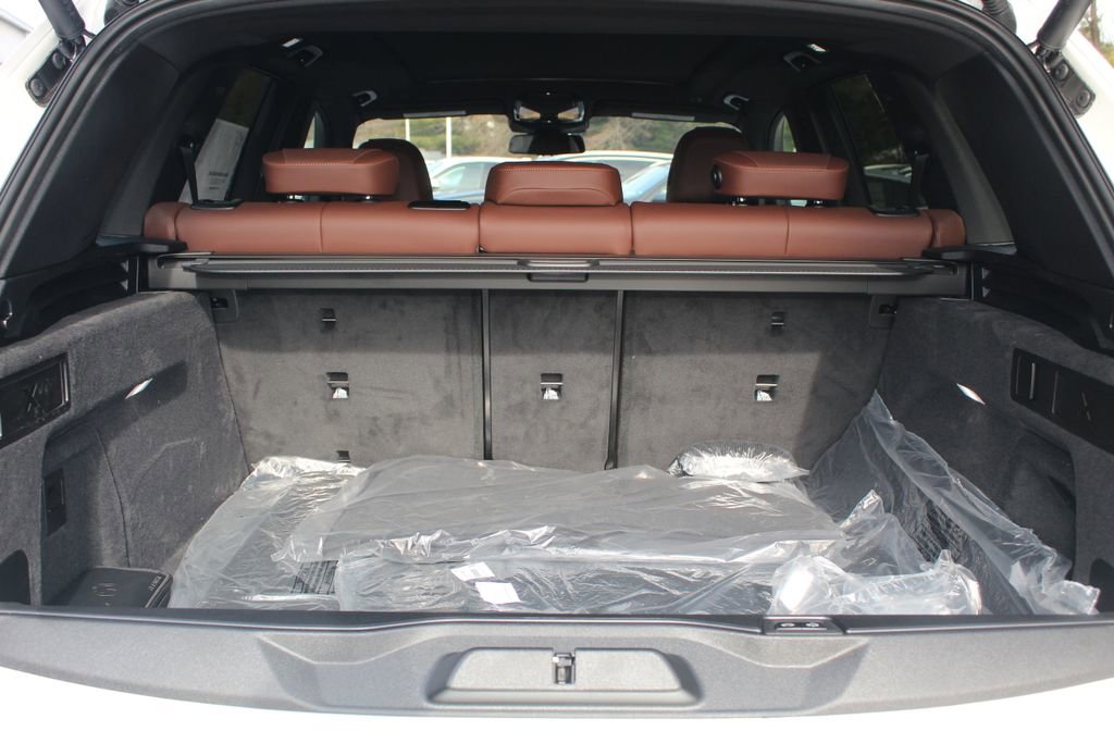 New 2026 BMW X5 xDrive50e w/ M Sport Package image 7
