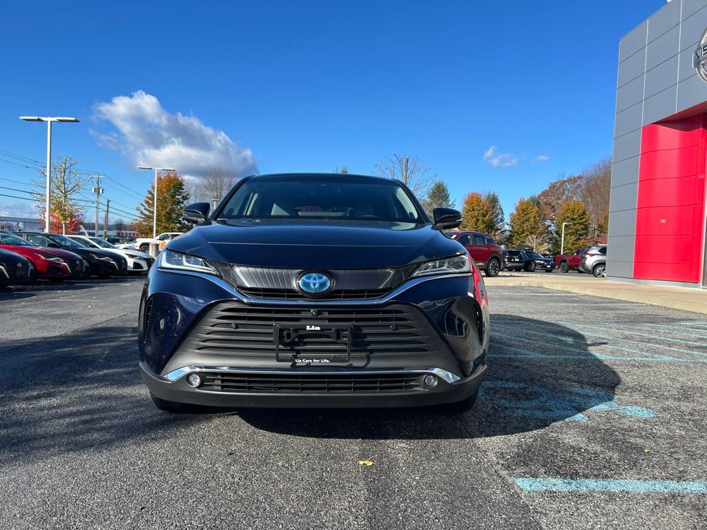 Used 2023 Toyota Venza Limited image 3