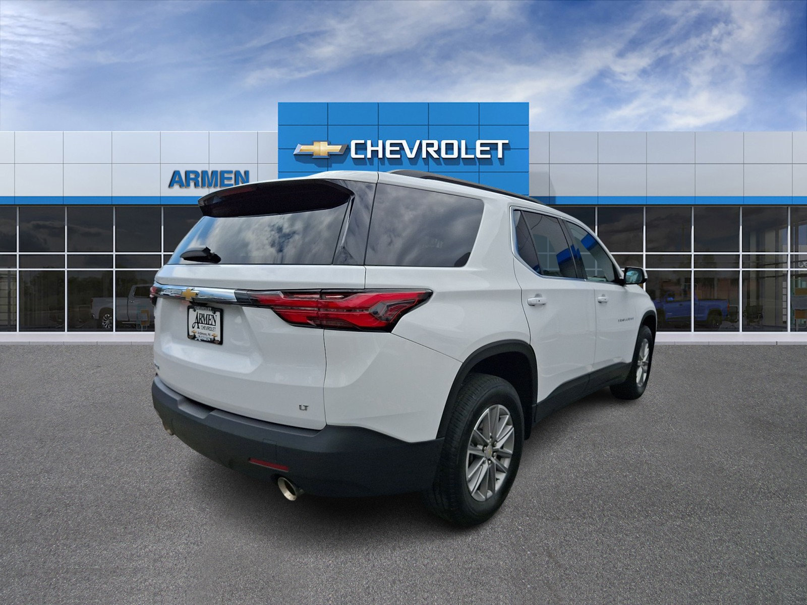 Certified 2023 Chevrolet Traverse LT FWD image 5