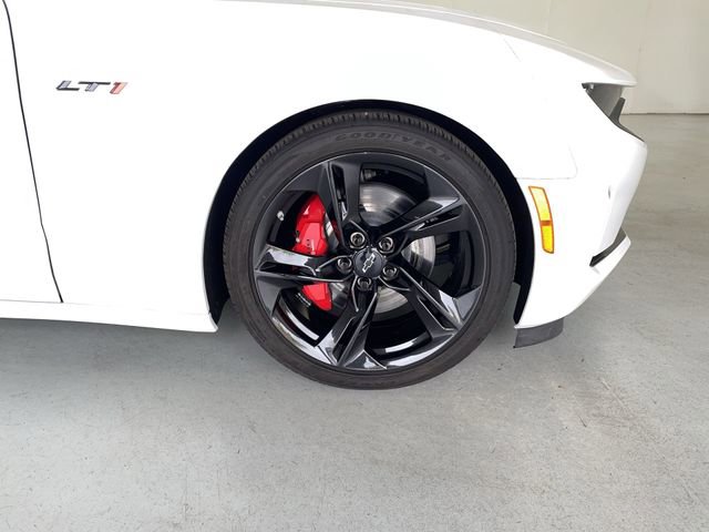 Certified 2023 Chevrolet Camaro LT w/ RS Package image 17