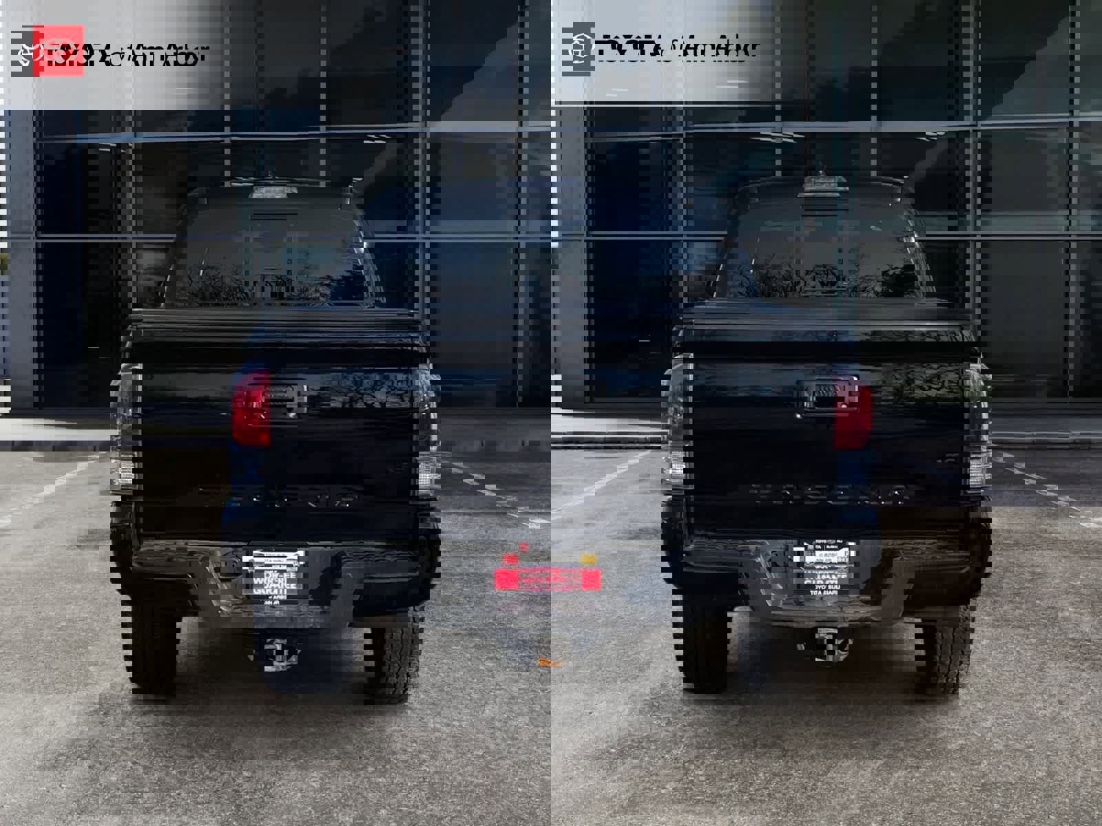 Used 2023 Toyota Tacoma TRD Off-Road w/ Advanced Technology Package image 9