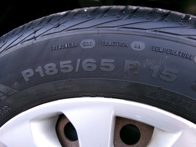 Used 2014 Nissan Versa SV image 22