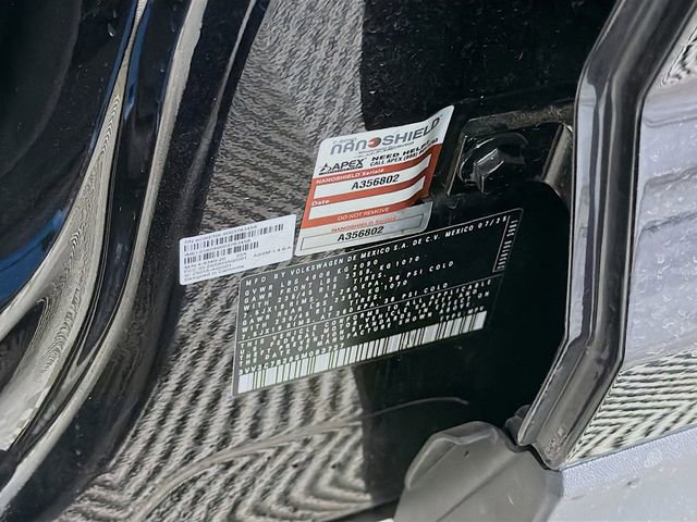 New 2025 Volkswagen Taos SE image 32