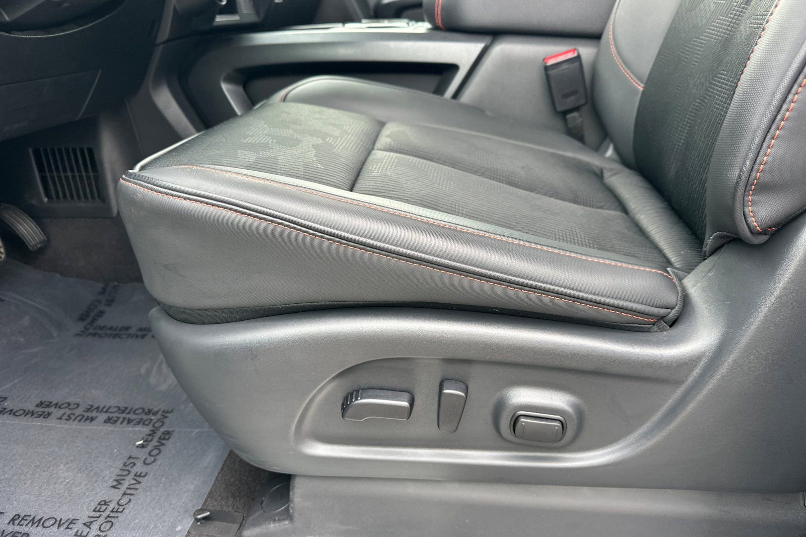 Certified 2024 Nissan Titan PRO-4X w/ Off Road Protection Package image 14