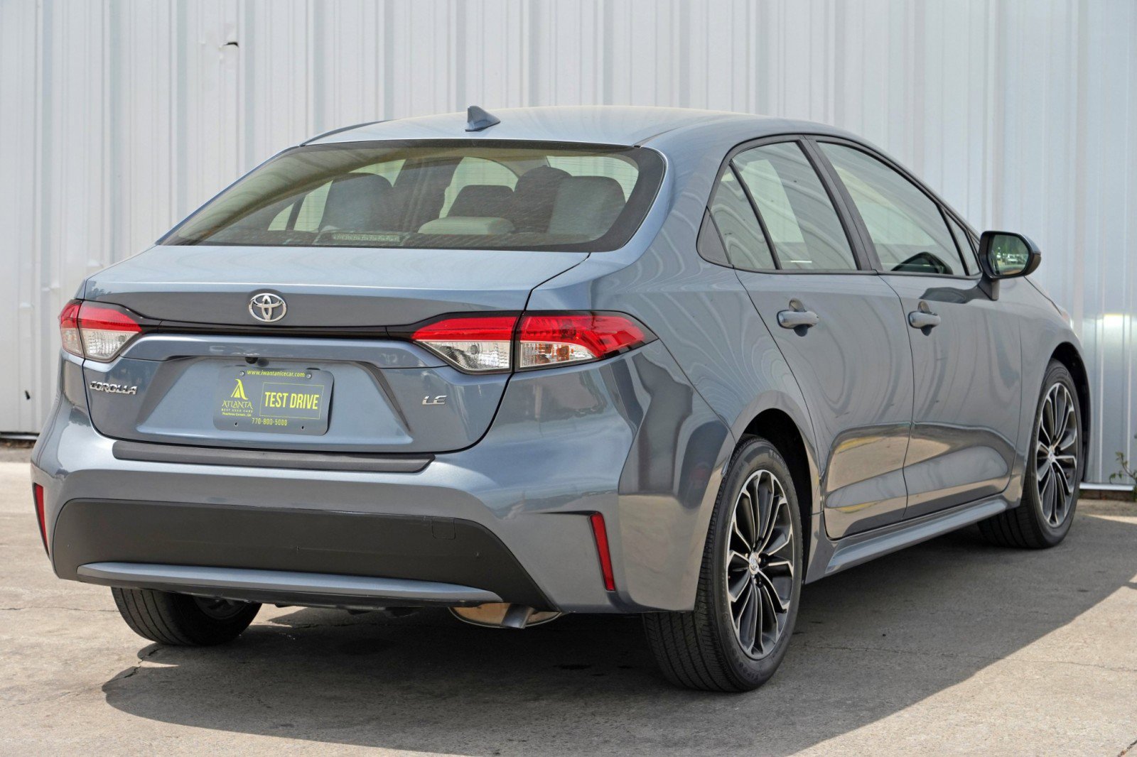 Used 2020 Toyota Corolla LE FWD image 47