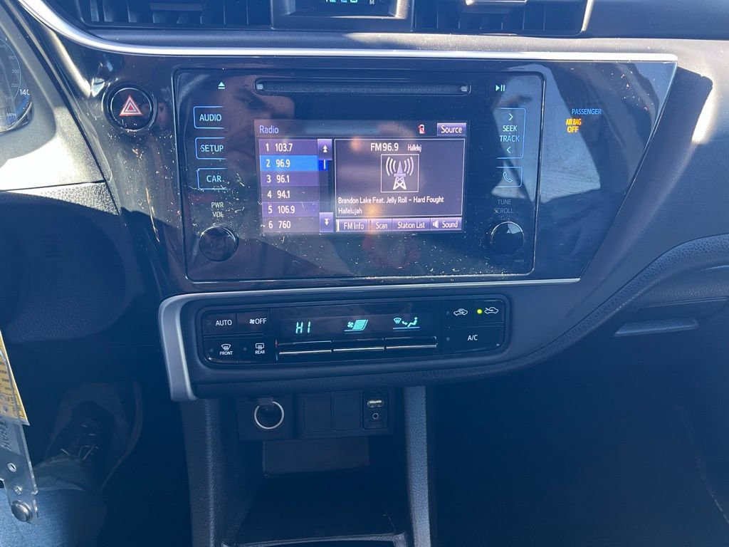 Used 2019 Toyota Corolla LE image 27