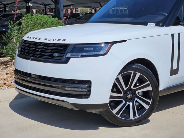 Used 2023 Land Rover Range Rover Long Wheelbase SE image 6