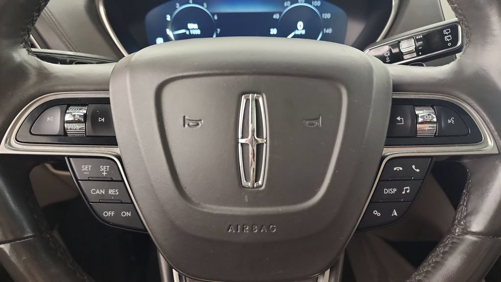 Used 2019 Lincoln Nautilus Reserve w/ Cargo Utility Package AWD/4WD image 12