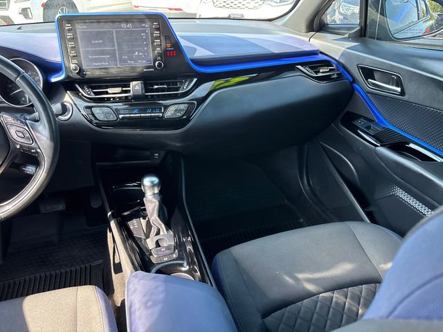 Used 2022 Toyota C-HR XLE FWD image 11