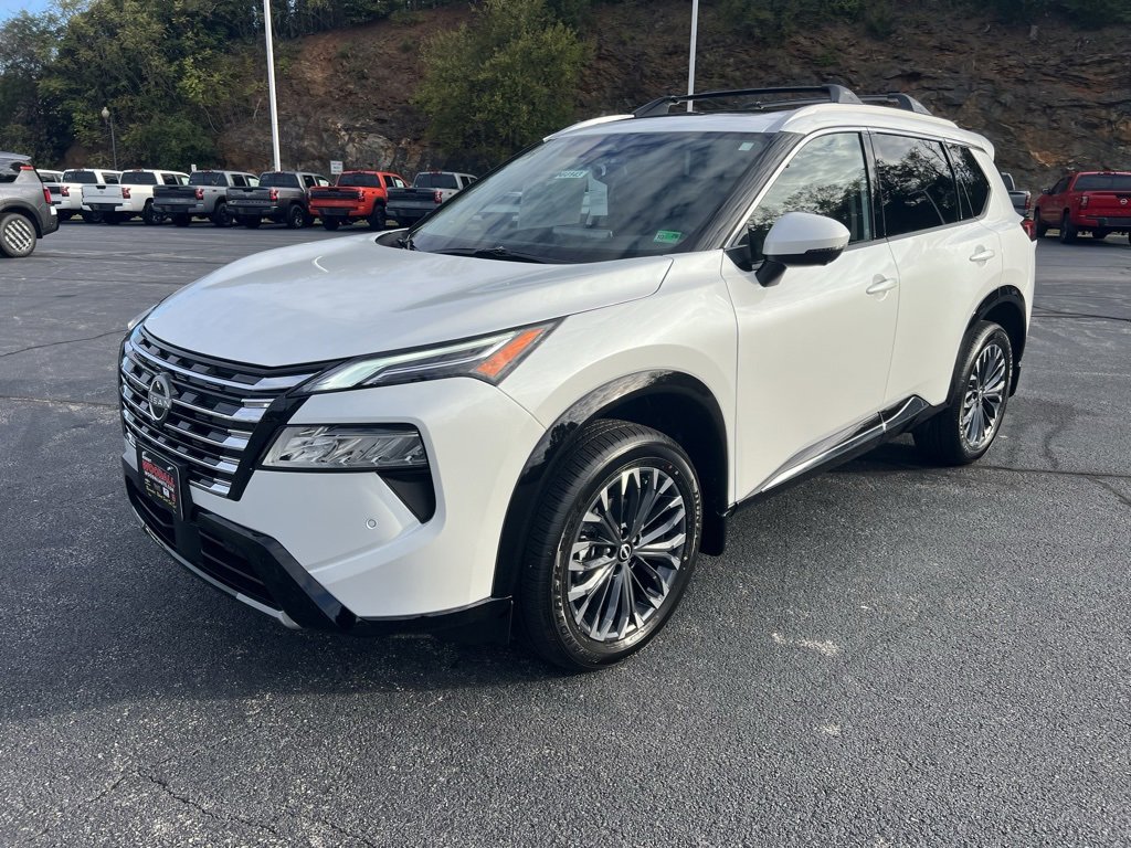 New 2026 Nissan Rogue Platinum image 3