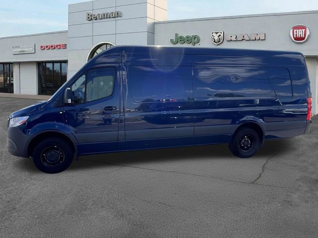 Used 2022 Mercedes-Benz Sprinter 3500 image 4