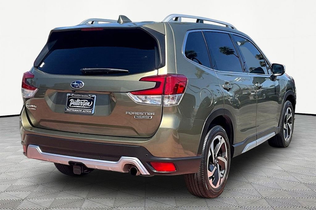 Used 2023 Subaru Forester Touring AWD/4WD image 2