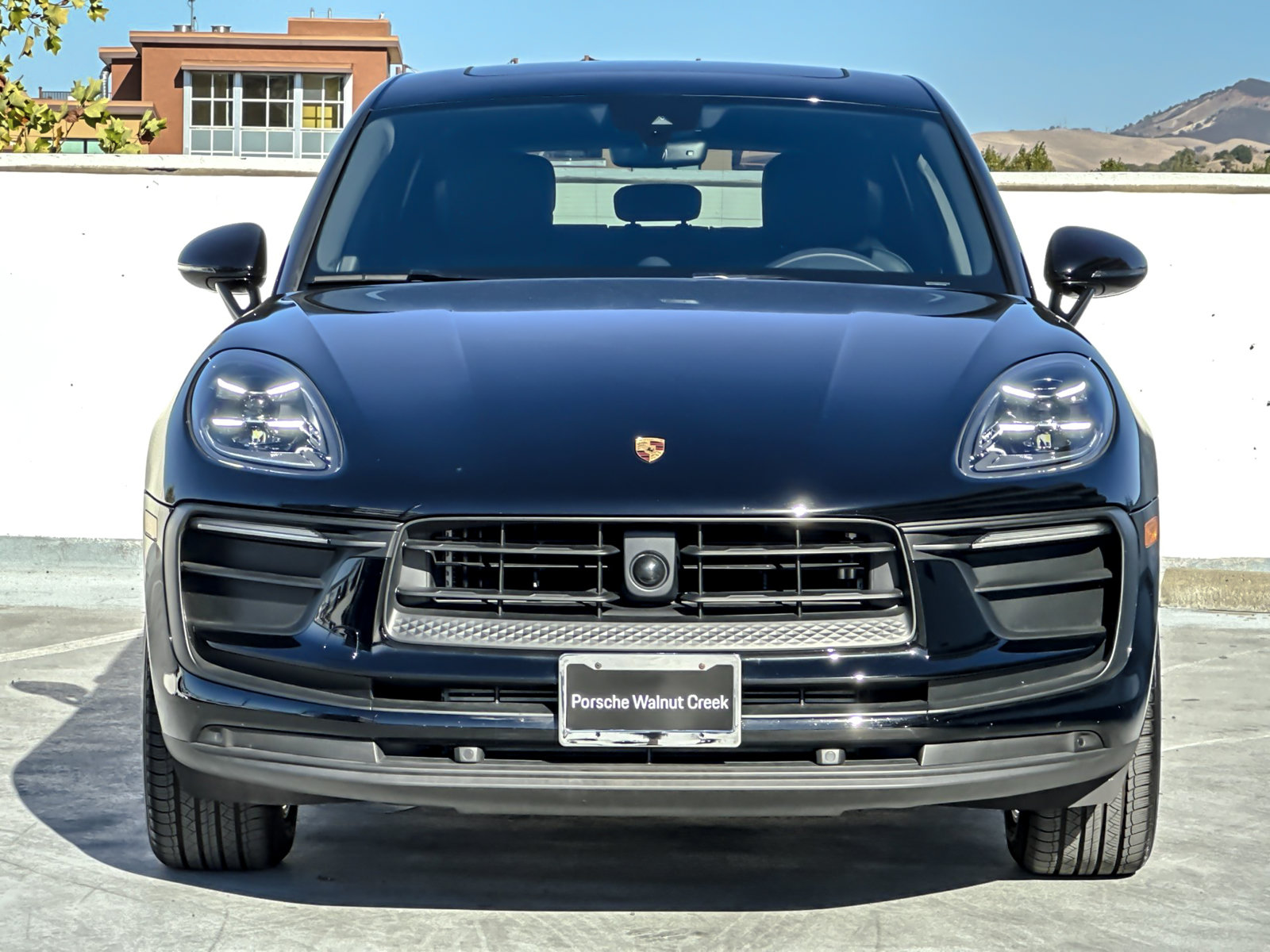 Used 2026 Porsche Macan AWD/4WD image 12