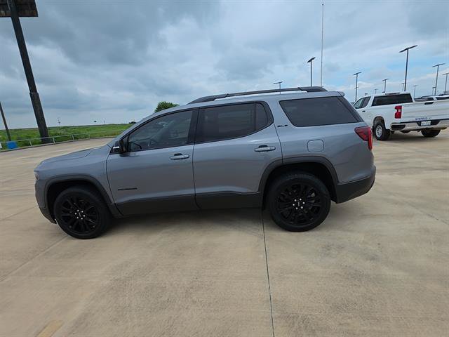 Used 2022 GMC Acadia SLE w/ Driver Convenience Package FWD image 6