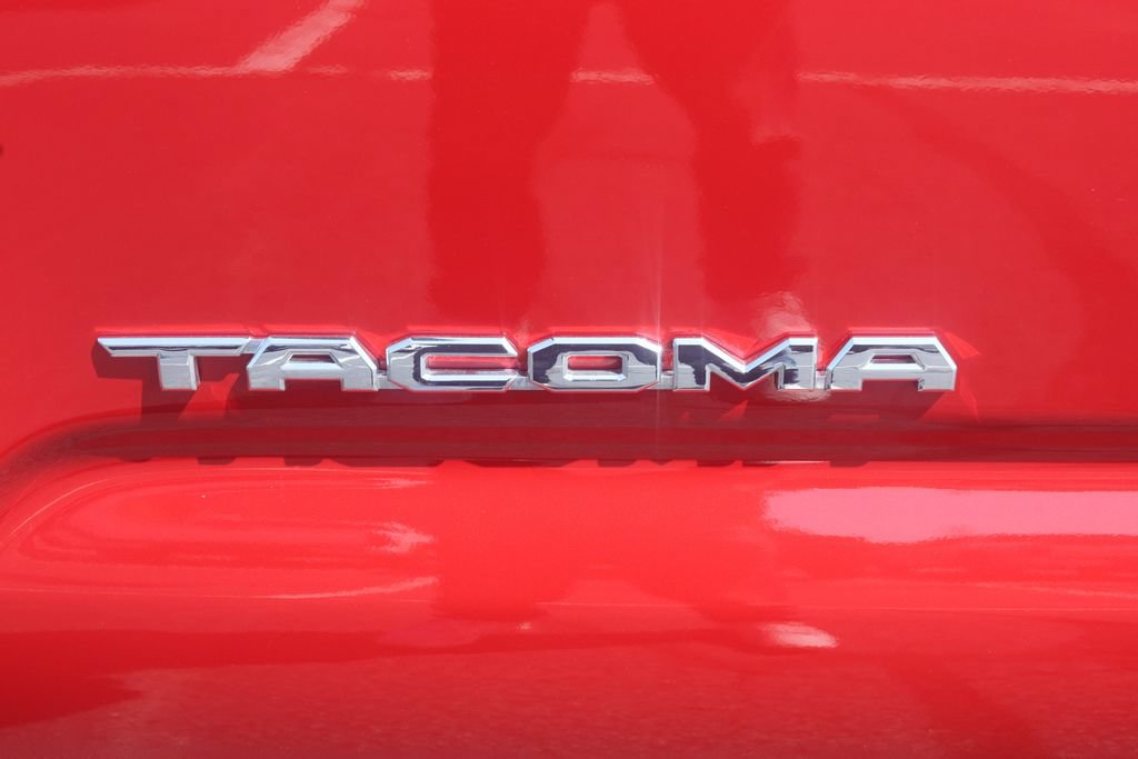Used 2023 Toyota Tacoma SR5 AWD/4WD image 29