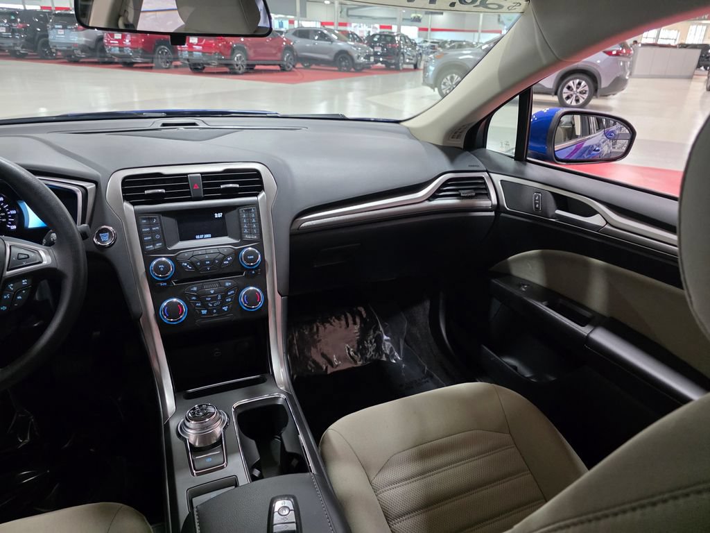 Used 2018 Ford Fusion S FWD image 18