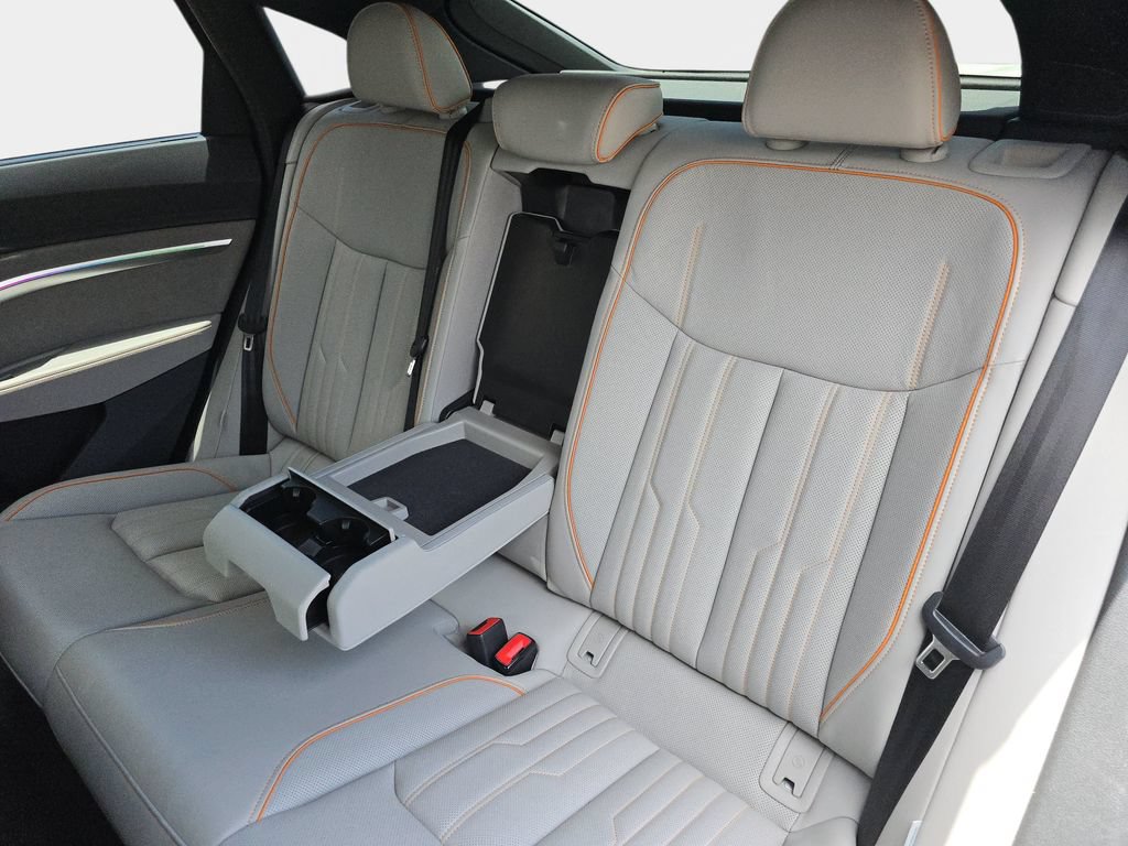 Certified 2024 Audi Q8 e-tron Prestige w/ Prestige Package AWD/4WD image 17