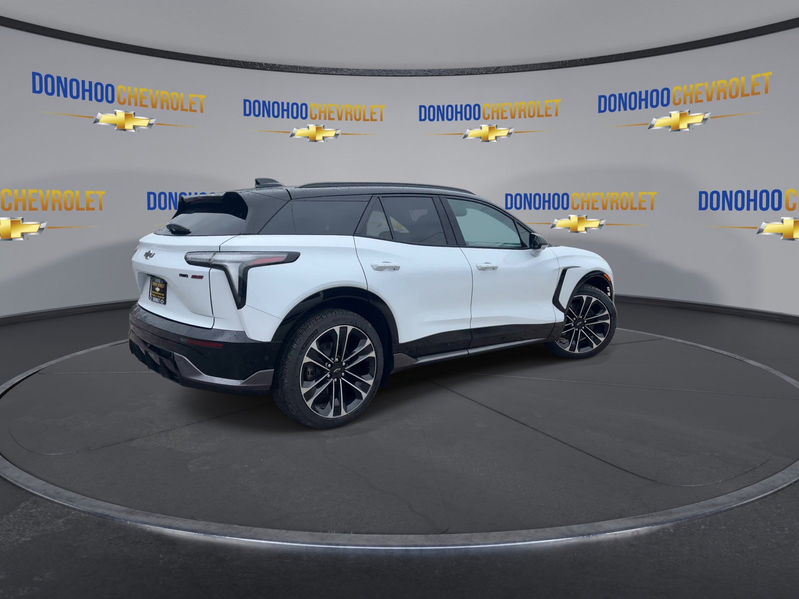 New 2026 Chevrolet Blazer EV SS image 8