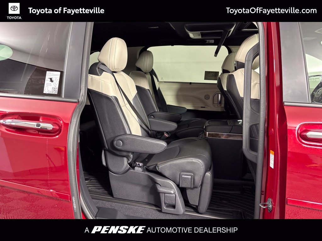 New 2026 Toyota Sienna Platinum AWD/4WD image 17