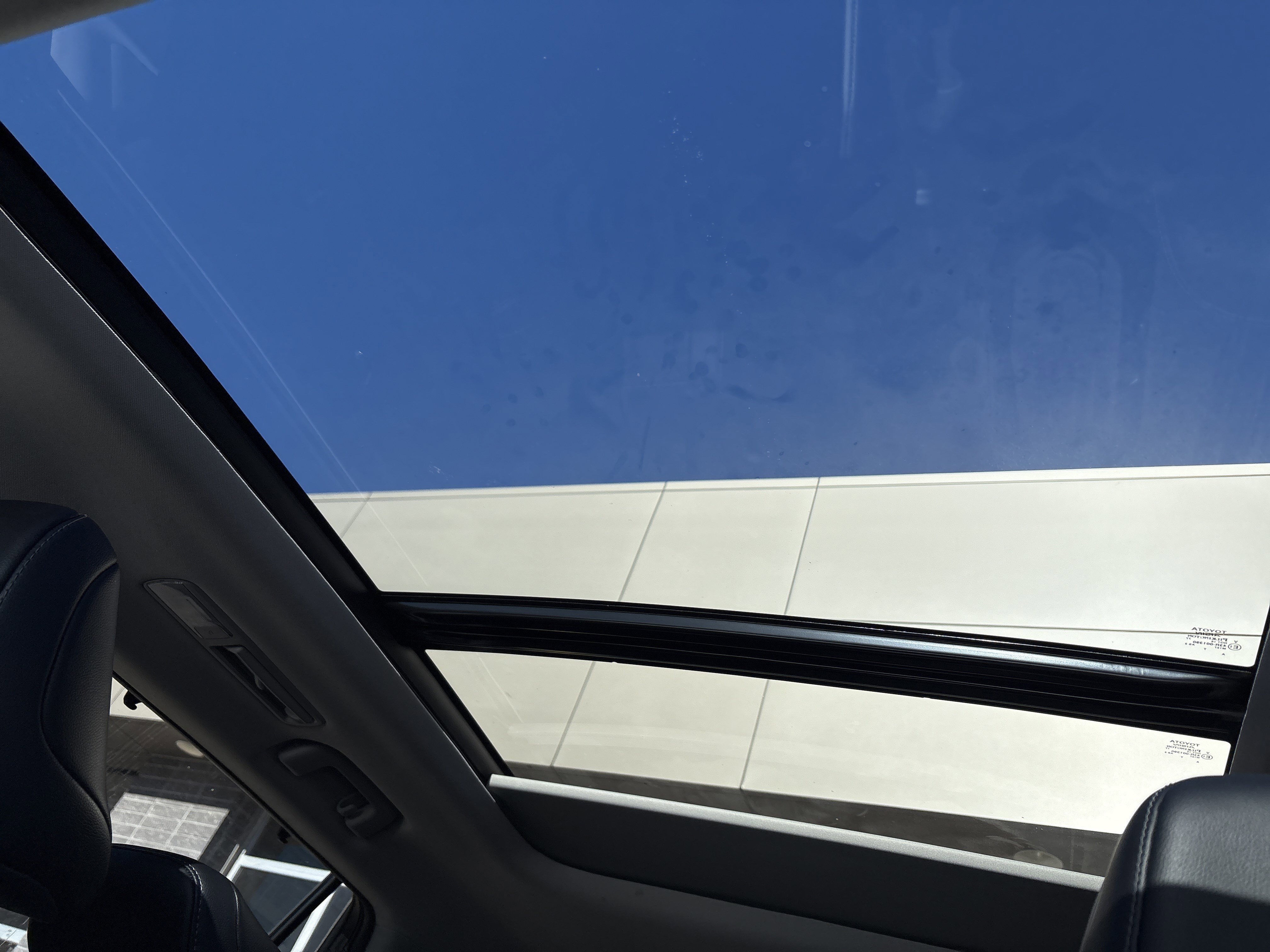 Used 2022 Toyota Highlander Platinum image 28