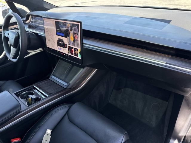 Used 2024 Tesla Model X AWD/4WD image 36