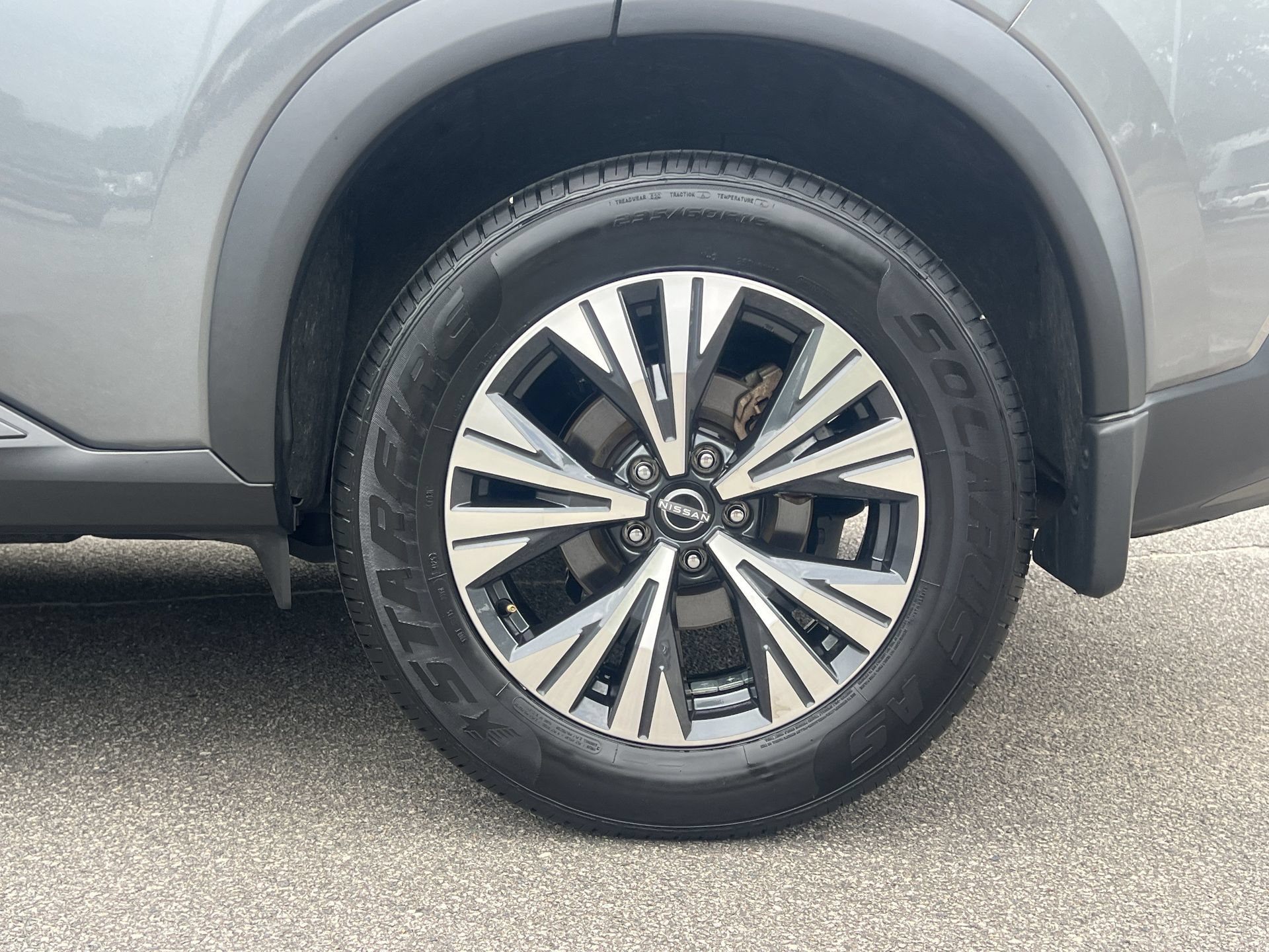 Certified 2023 Nissan Rogue SV FWD image 30