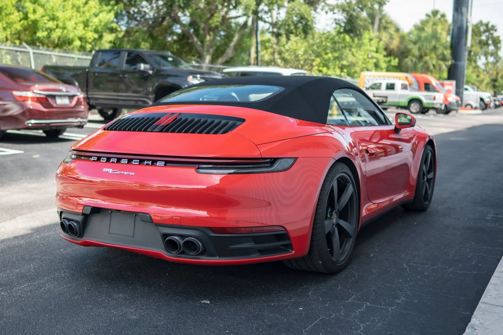 Used 2022 Porsche 911 Carrera w/ Premium Package RWD image 9