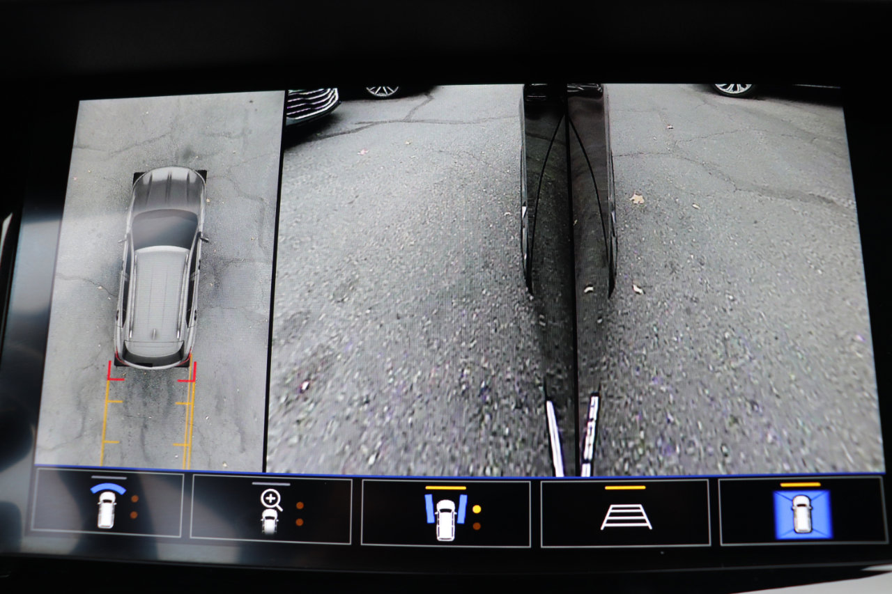 Used 2022 Buick Envision Avenir w/ Technology Package II image 41