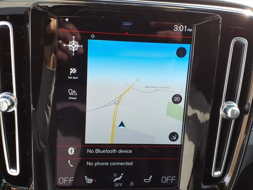 Used 2021 Volvo XC40 T5 R-Design w/ Climate Package image 21