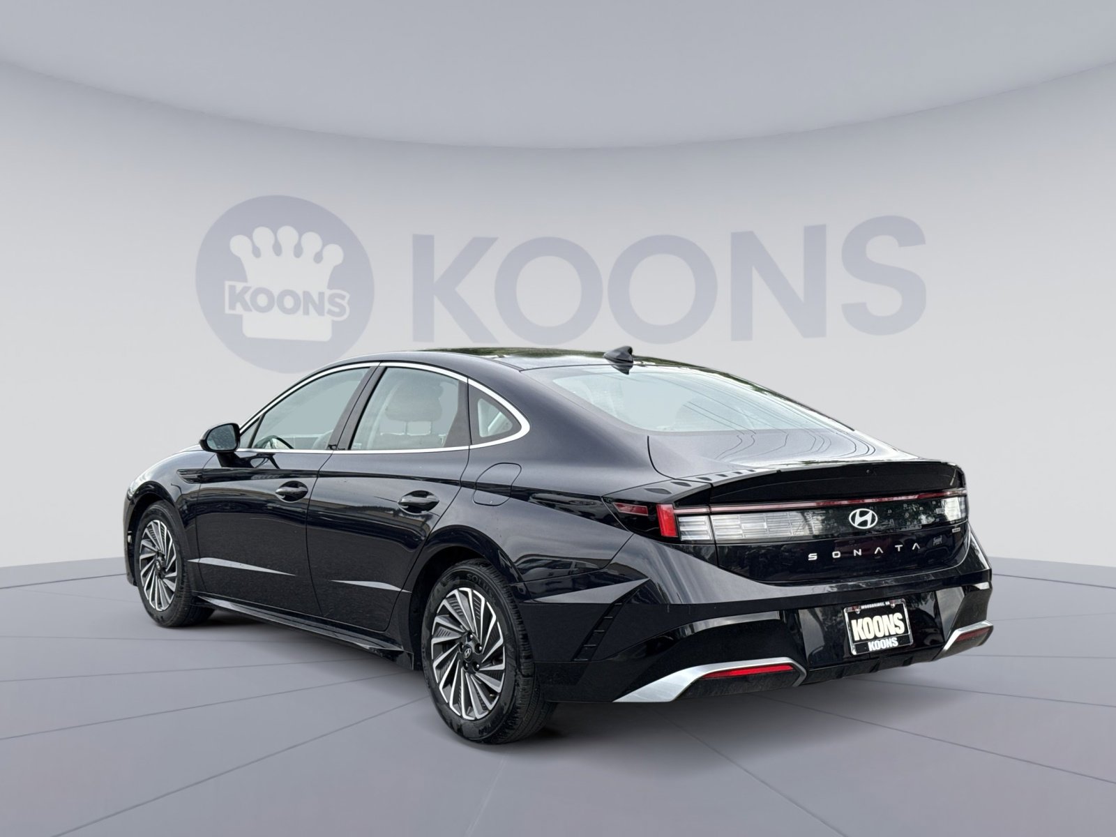 Certified 2025 Hyundai Sonata SEL image 4