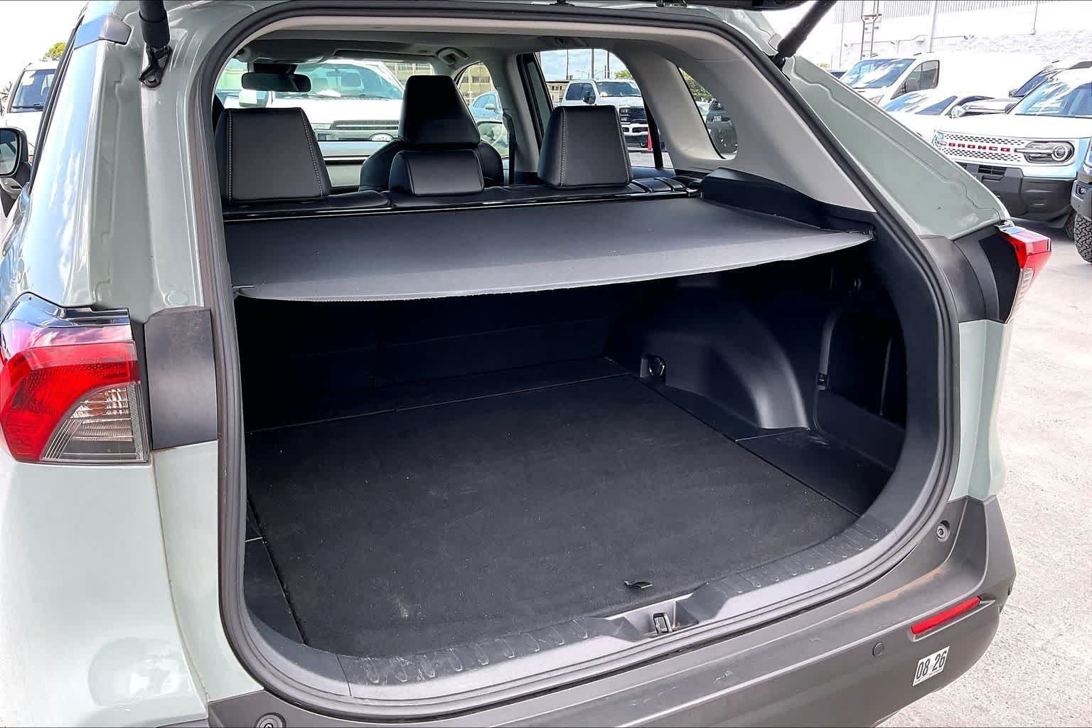 Used 2024 Toyota RAV4 XLE Premium AWD/4WD image 18
