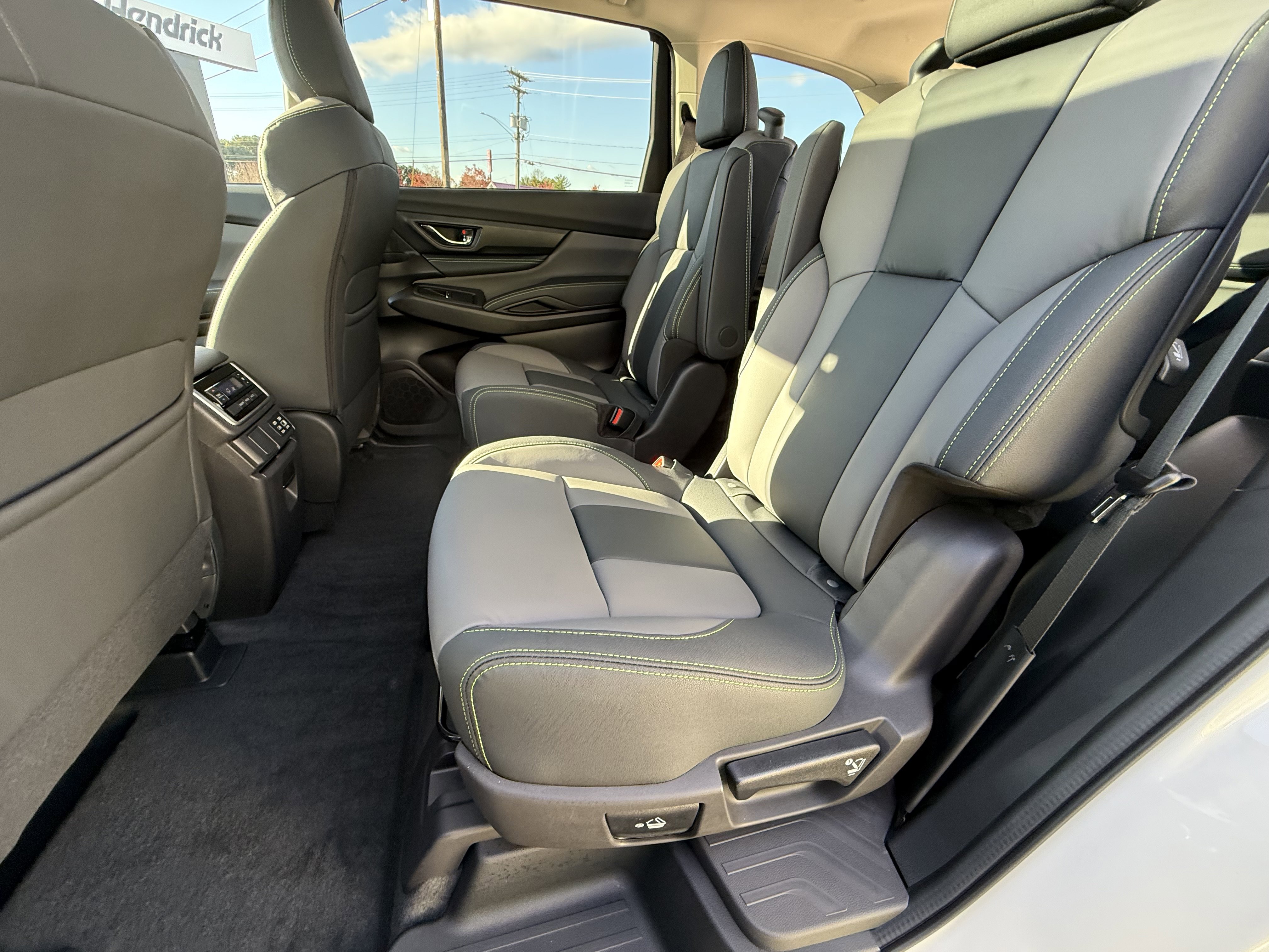 Used 2025 Subaru Ascent Onyx Edition w/ Popular Package #2 image 31