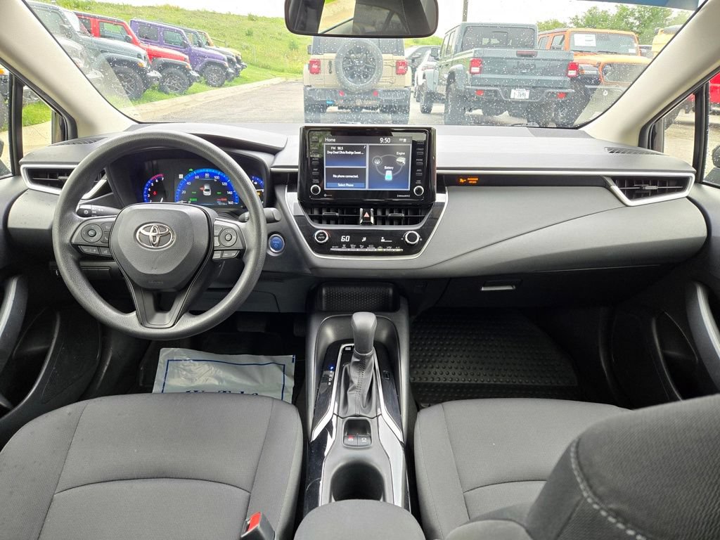 Used 2022 Toyota Corolla LE FWD image 17