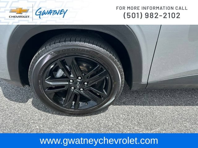 Used 2025 Chevrolet Trax ACTIV w/ Sunroof Package FWD image 9