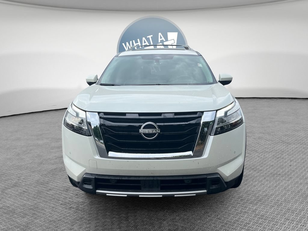 Used 2024 Nissan Pathfinder SL w/ SL Premium Package FWD image 9