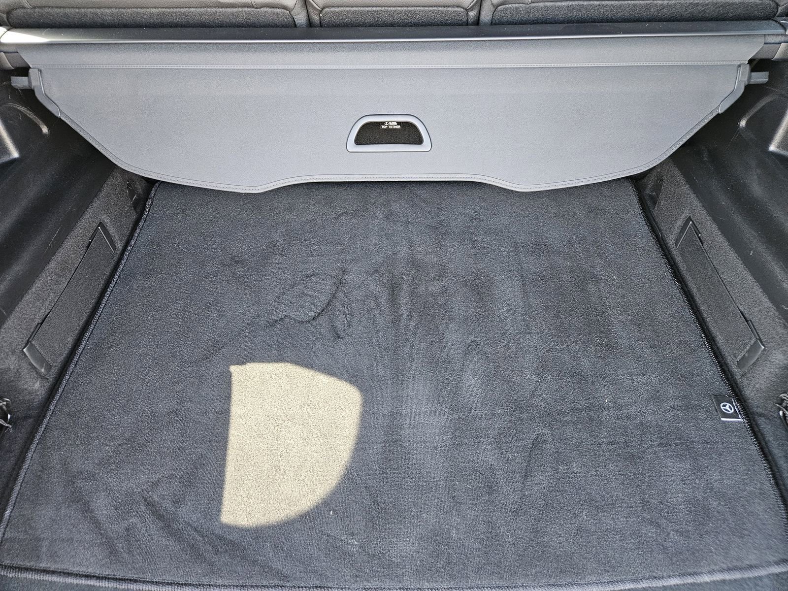 Used 2025 Mercedes-Benz GLB 250 4MATIC image 38