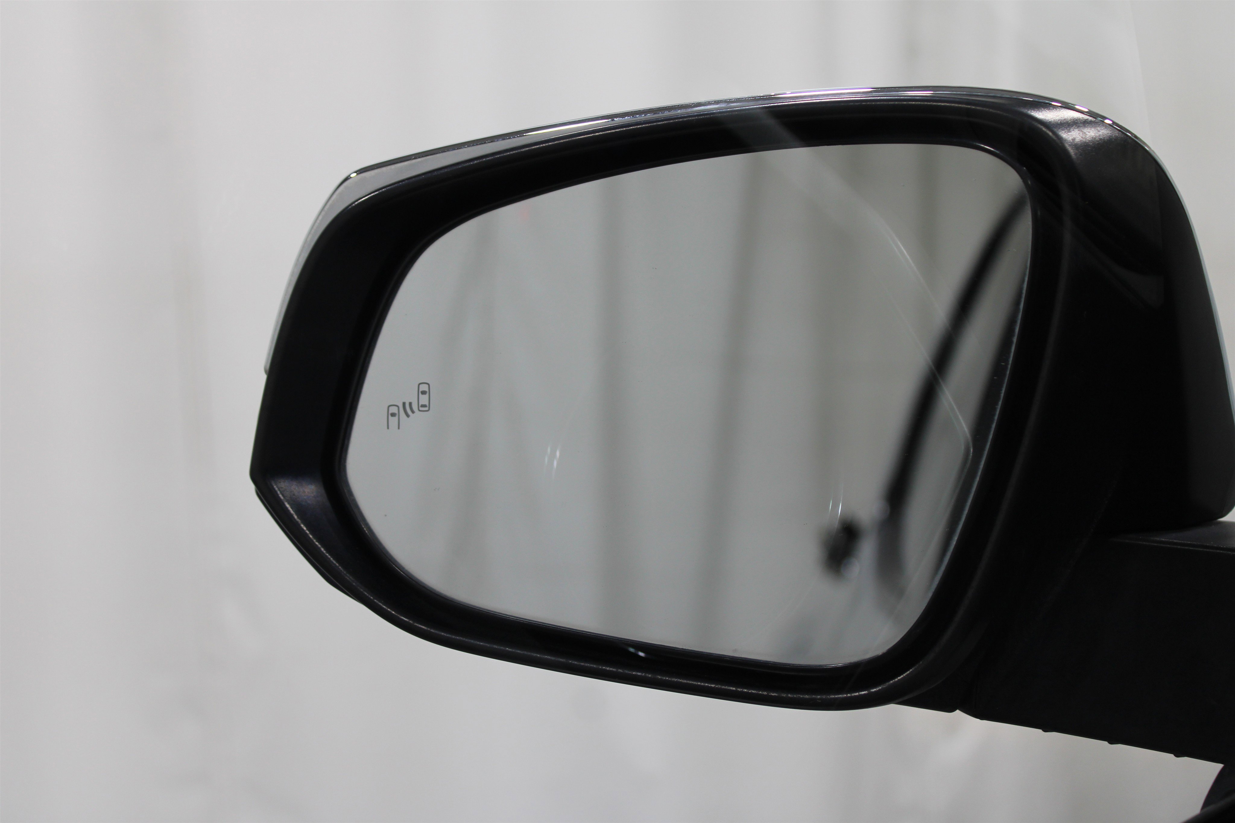 Used 2016 Toyota Tacoma Limited image 11