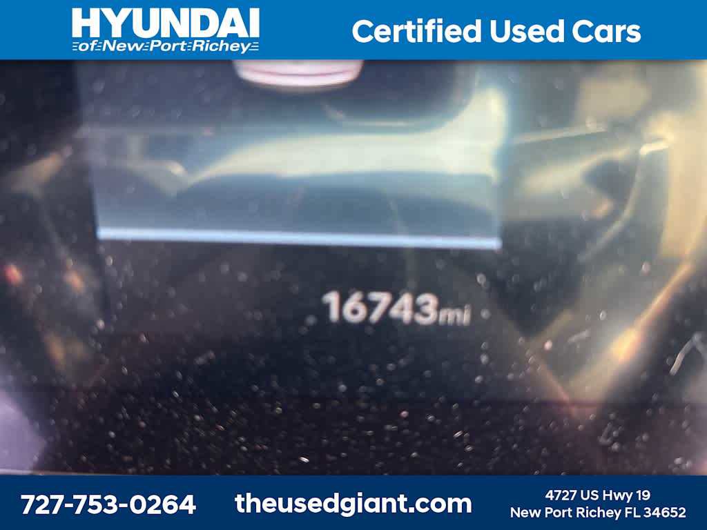 Used 2024 Hyundai Santa Fe SEL image 11