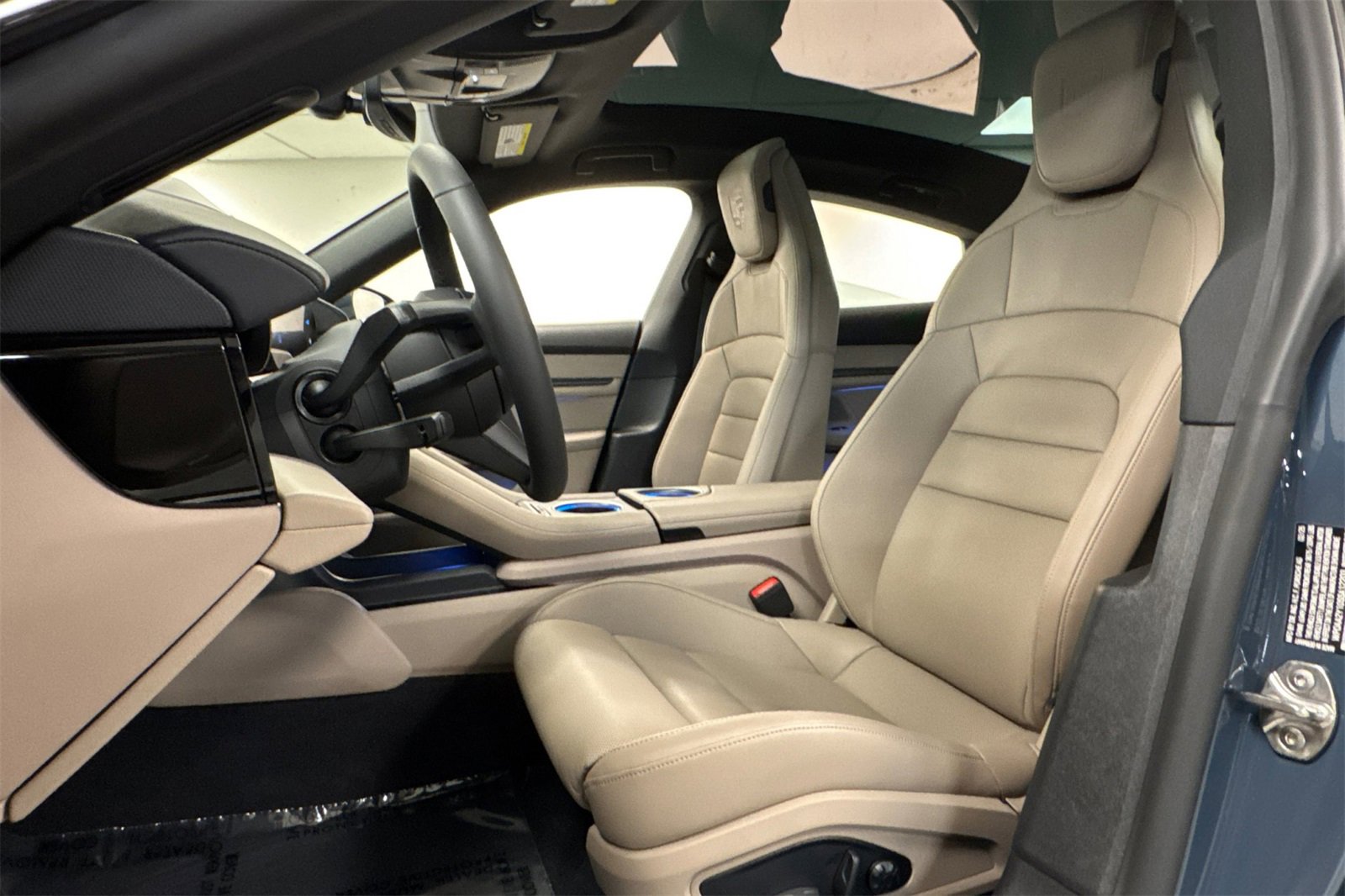 New 2025 Porsche Taycan image 5