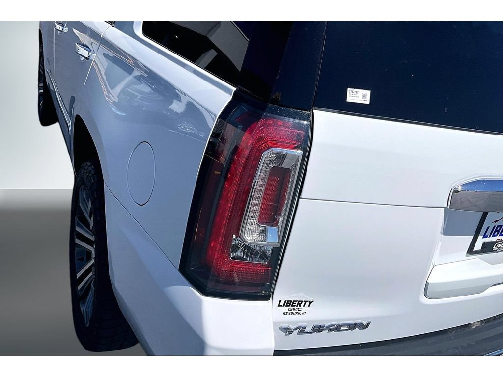 Used 2017 GMC Yukon Denali w/ Open Road Package AWD/4WD image 20
